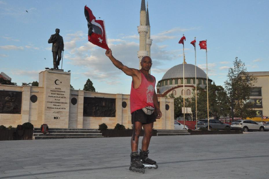 Frankfurt’tan Pateniyle Türkiye’ye Uzanan Yolculuk: Murat Sağlam’ın Barış ve Umut Mesajı