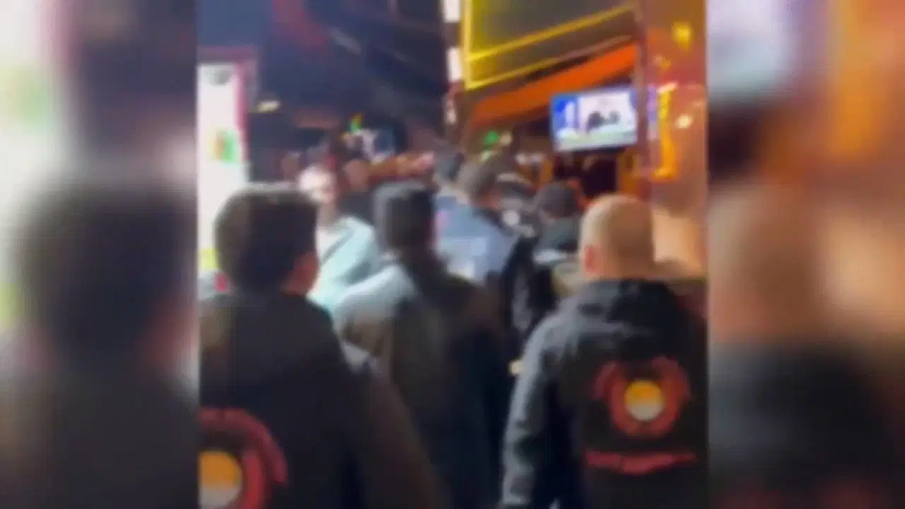 Beyoğlu'nda Eğlence Mekanlarına Yönelik Operasyon: 10 İşletmeye Mühür ve Yüklü Para Cezası Kesildi