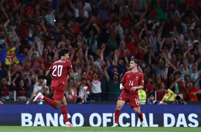 Joao Cancelo'nun Benzersiz Golüyle Gündeme Oturdu