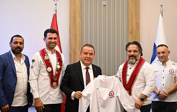 Antalya Büyükşehir Belediyesi'nin iki önemli protokolü – GÜNDEM