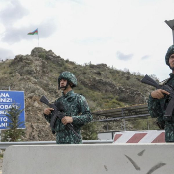 Ermenistan ve Azerbaycan yeni sınırlar çizmeye başladı