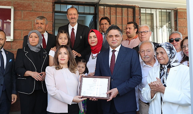 Aliağa Belediye Başkanı Serkan Acar sertifikasını aldı – GÜNDEM