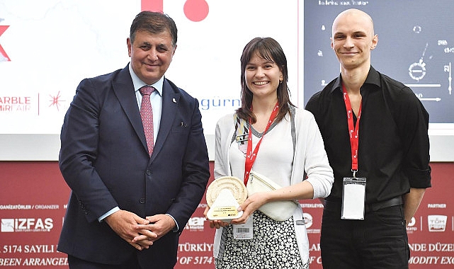 Farklı Doğal Taş Tasarımı uluslararası yarışmasının kazananları belli oldu, Başkan Cemil Tugay genç tasarımcılara ödüllerini takdim etti – GÜNDEM