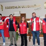 Karabağlar Belediye Başkanı Helil Kınay, 1 Mayıs No'lu Şube'nin 1 Mayıs açıklamasına katıldı.  DİSK Genel-İş'in 5. Gündemi