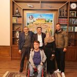 31 Mart yerel seçimlerinde yeniden Nevşehir Belediye Başkanı seçilen Rasim Arı, belediye hizmetlerine ilişkin saha incelemelerini sürdürürken tebrikleri kabul ediyor – GÜNDEM