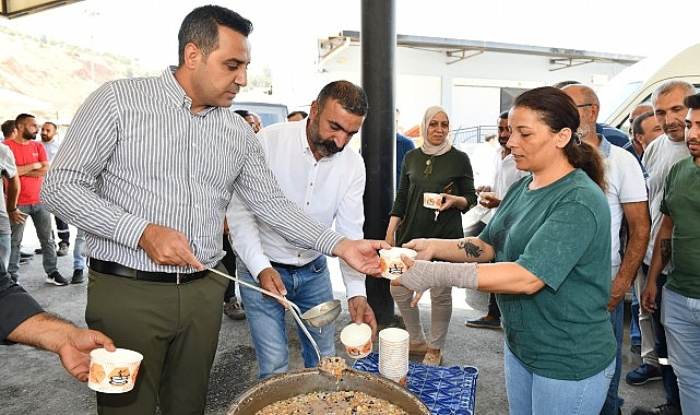 Belediye Başkanı Yıldız Personeline Aşure Teklifi – GÜNDEM