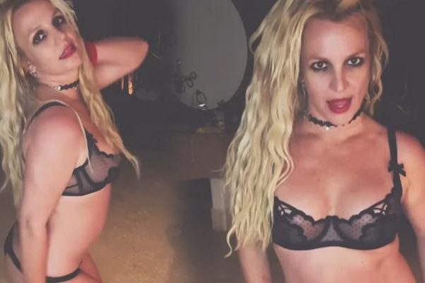 İç çamaşırını giyip kamerayı açtı! Britney Spears’ın yatak itirafı