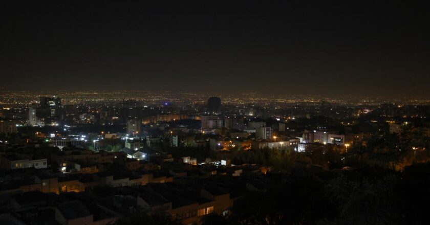 İsrail, Tahrana yönelik yeni bir saldırı dalgası başlattığını duyurdu