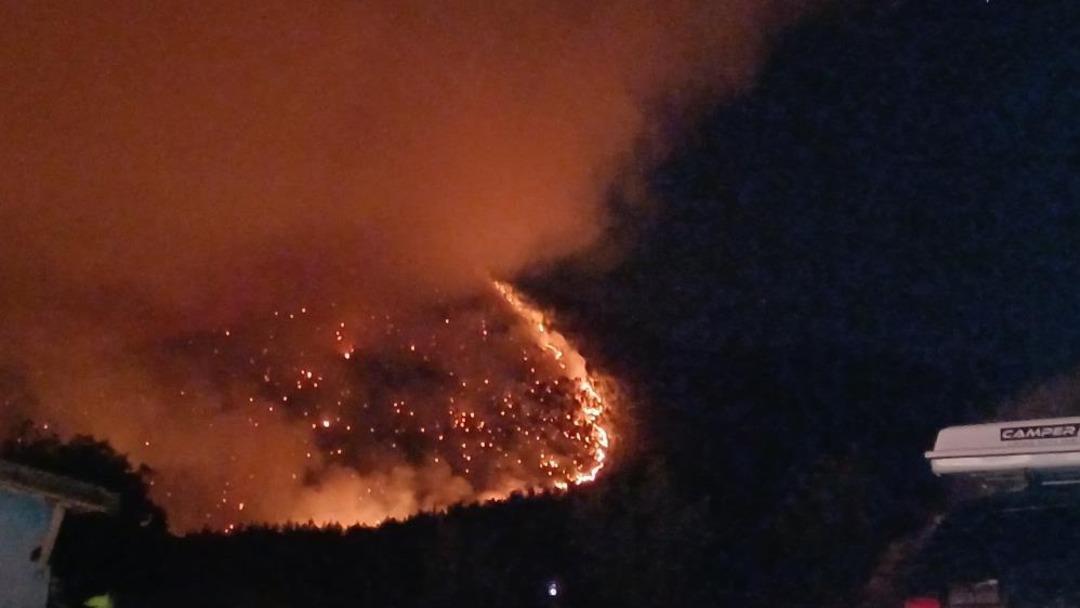 Karabuk'taki ormanın ateşinde 40 ev küllere dönüştü, 527 aile tahliye edildi! 