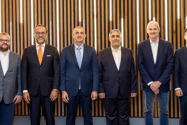 Trendyol Grubu, Baykar CEO’su Haluk Bayraktar, ADQ ve Ant International Stratejik iş birliği anlaşması imzaladı