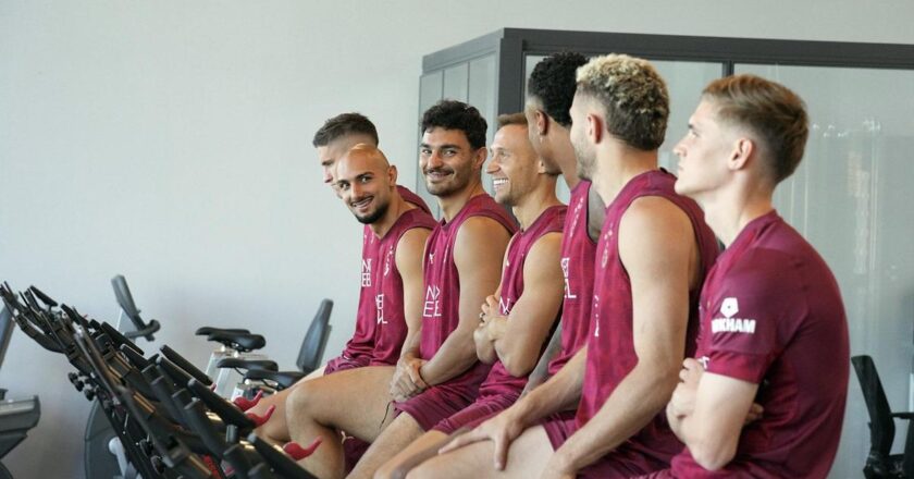Galatasaray, hazırlık maçının ardından antrenmanlara devam etti