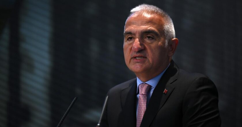Türkiye’mizin kültürel birikimini daha da güçlendirmek için durmaksızın çalışıyoruz
