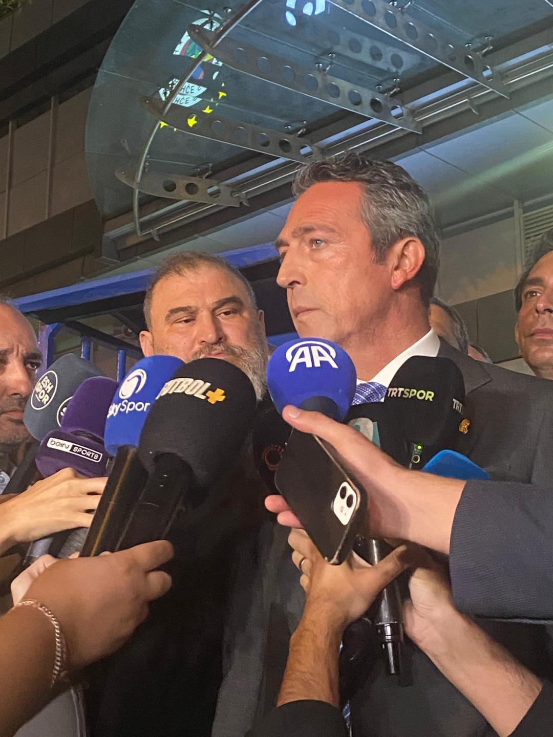 Başkan Ali Koç, oyunun sonunda yaptıklarını bırakmadı! Gece yarısı Fenerbahçe'den bir etkinlik yaratan karar