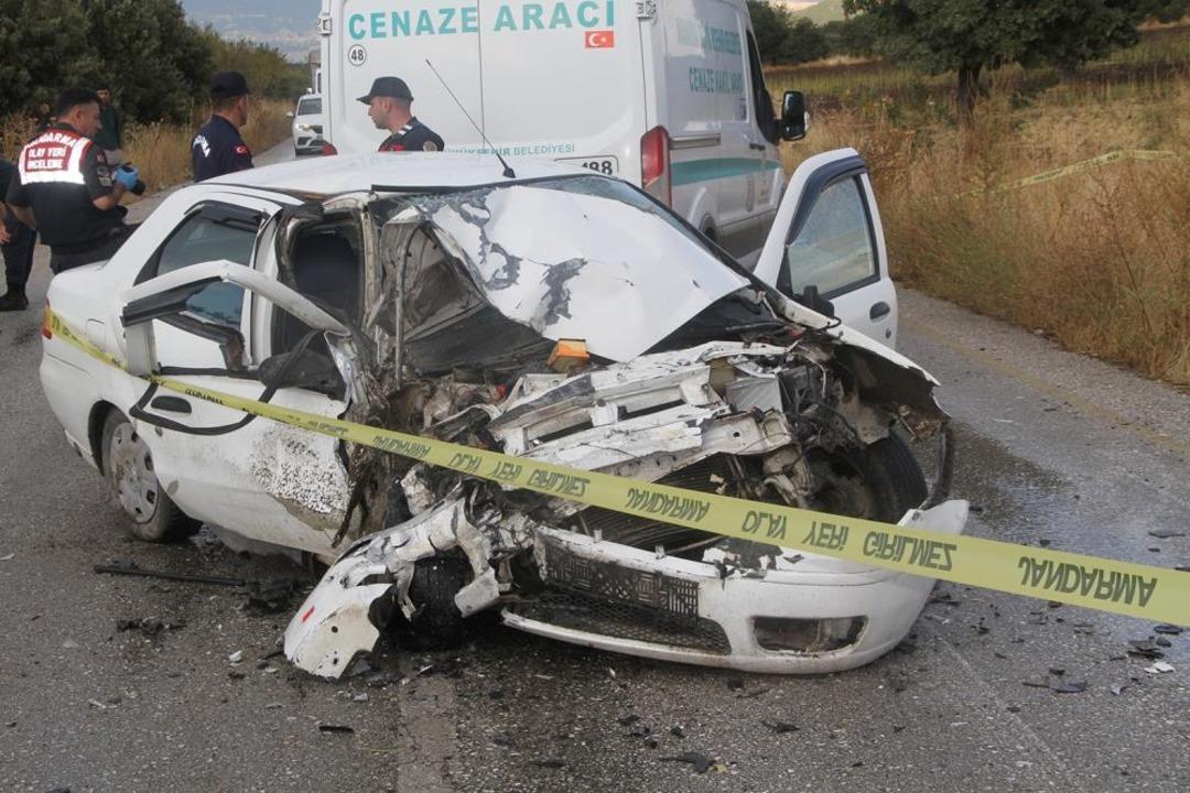 Arabalar ve Bilinmeyen Van Head -Head: 1 Ölü, 2 Yaralı 2