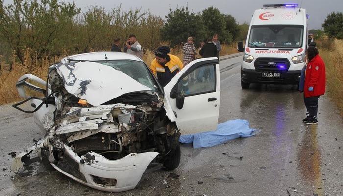 Otomobil ile kamyonet kafa kafaya çarpıştı: 1 ölü, 2 yaralı