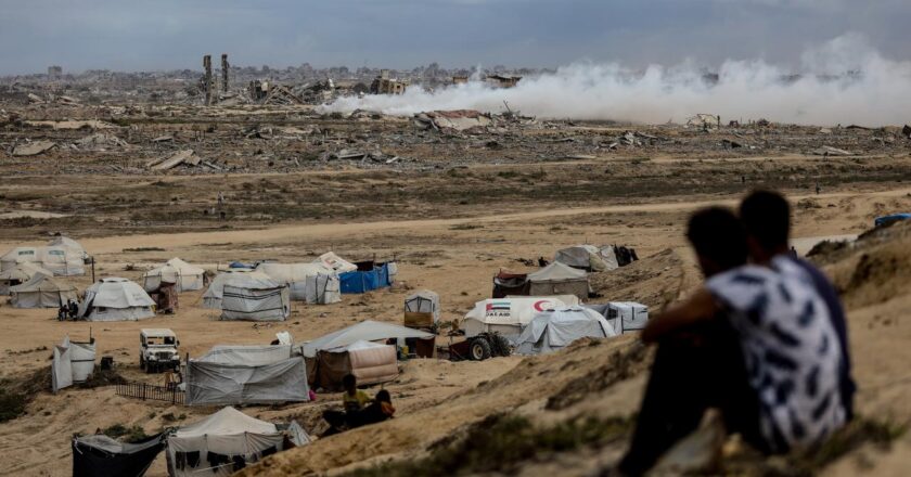 Gazze’deki hükümetten Filistinlilere ateşkes tamamen yürürlüğe girmeden “dikkatli olma” uyarısı