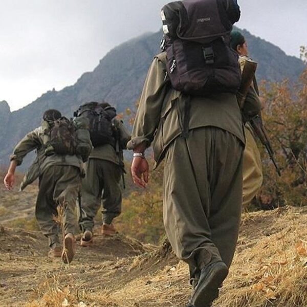 Terör örgütü PKK’dan yeni adım! Zap’tan çekildiklerini duyurdu