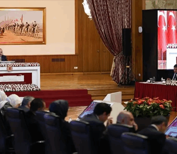 AK Parti, Terörsüz Türkiye Raporu Üzerine Toplantı Yaptı