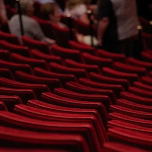 İzmir, sanat dolu etkinliklere kapı açıyor!
